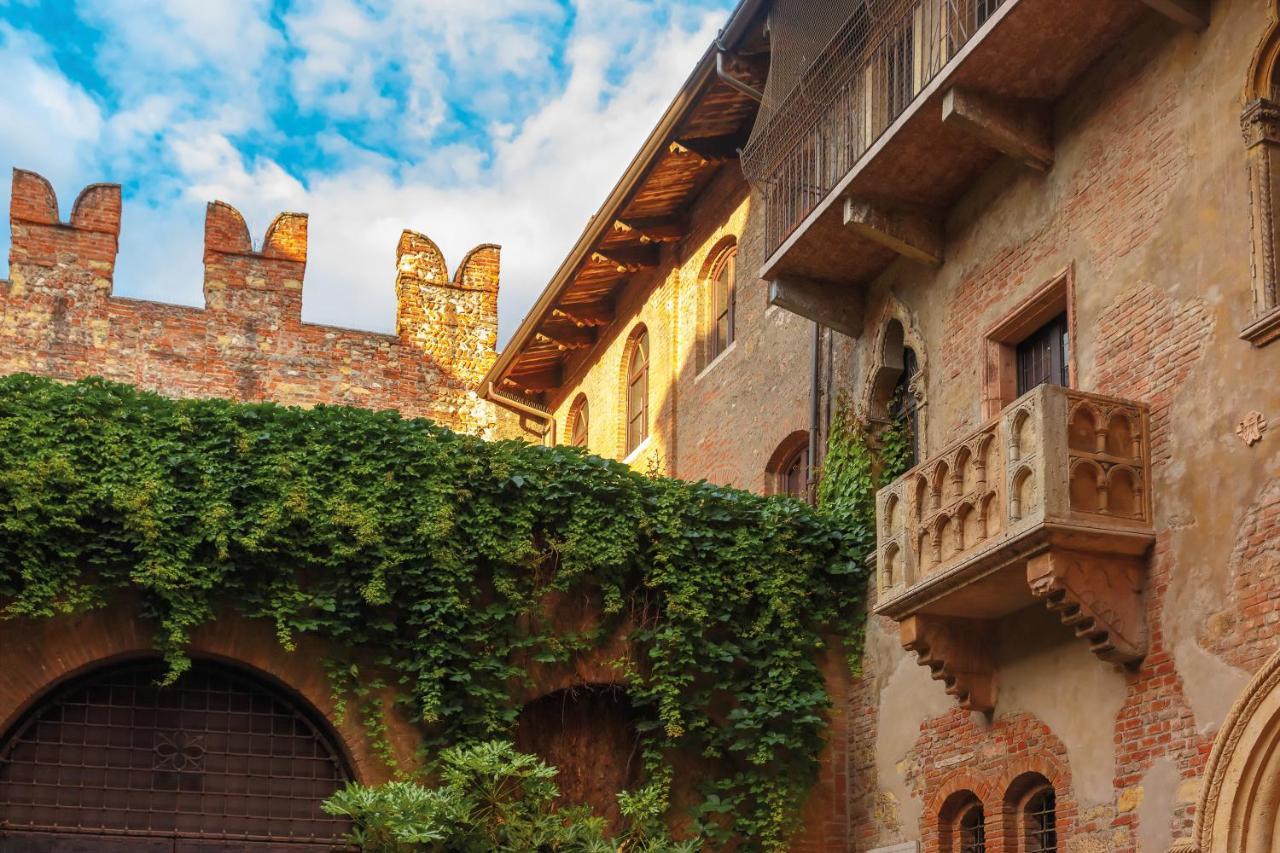Adige Beyonds Apartment Verona Bagian luar foto
